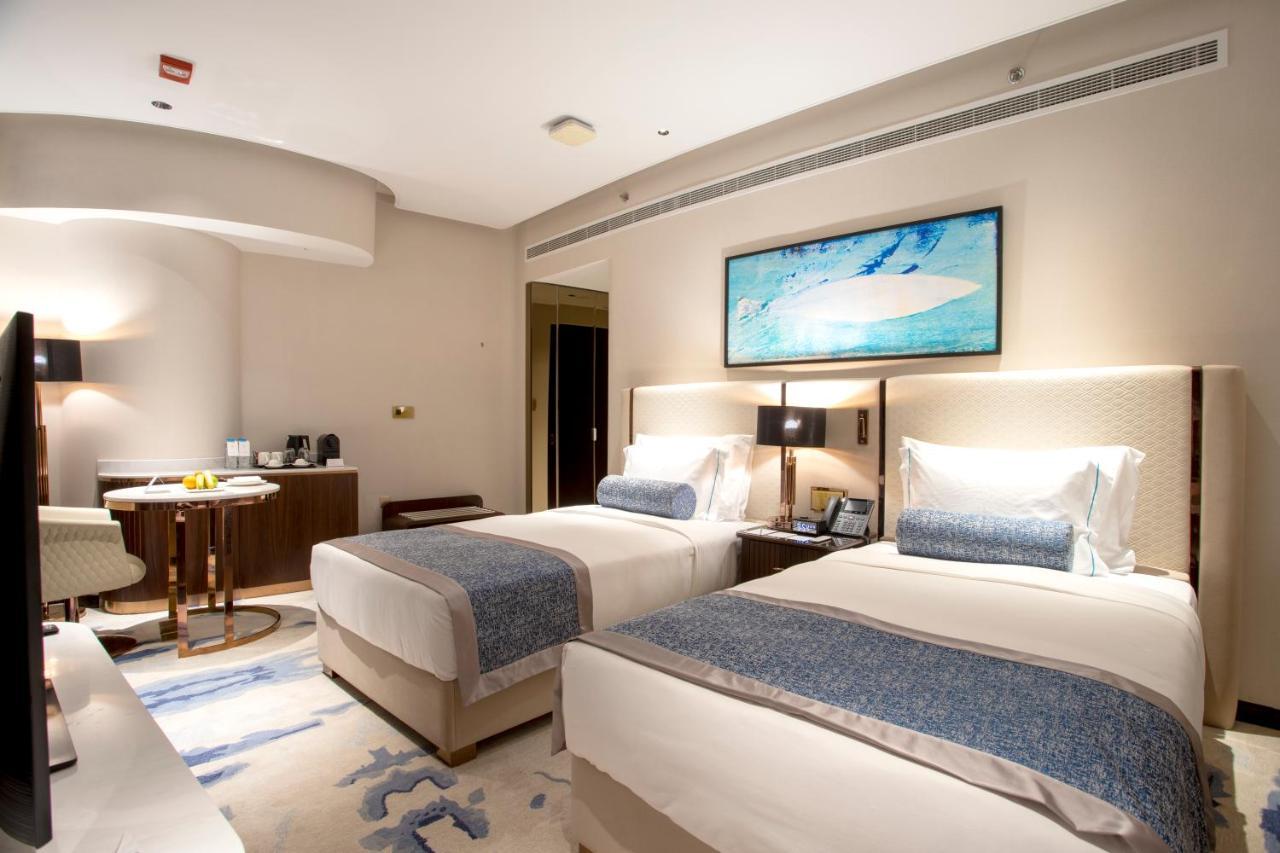 Century Marina Hotel - Lusail Екстер'єр фото Deluxe Room
