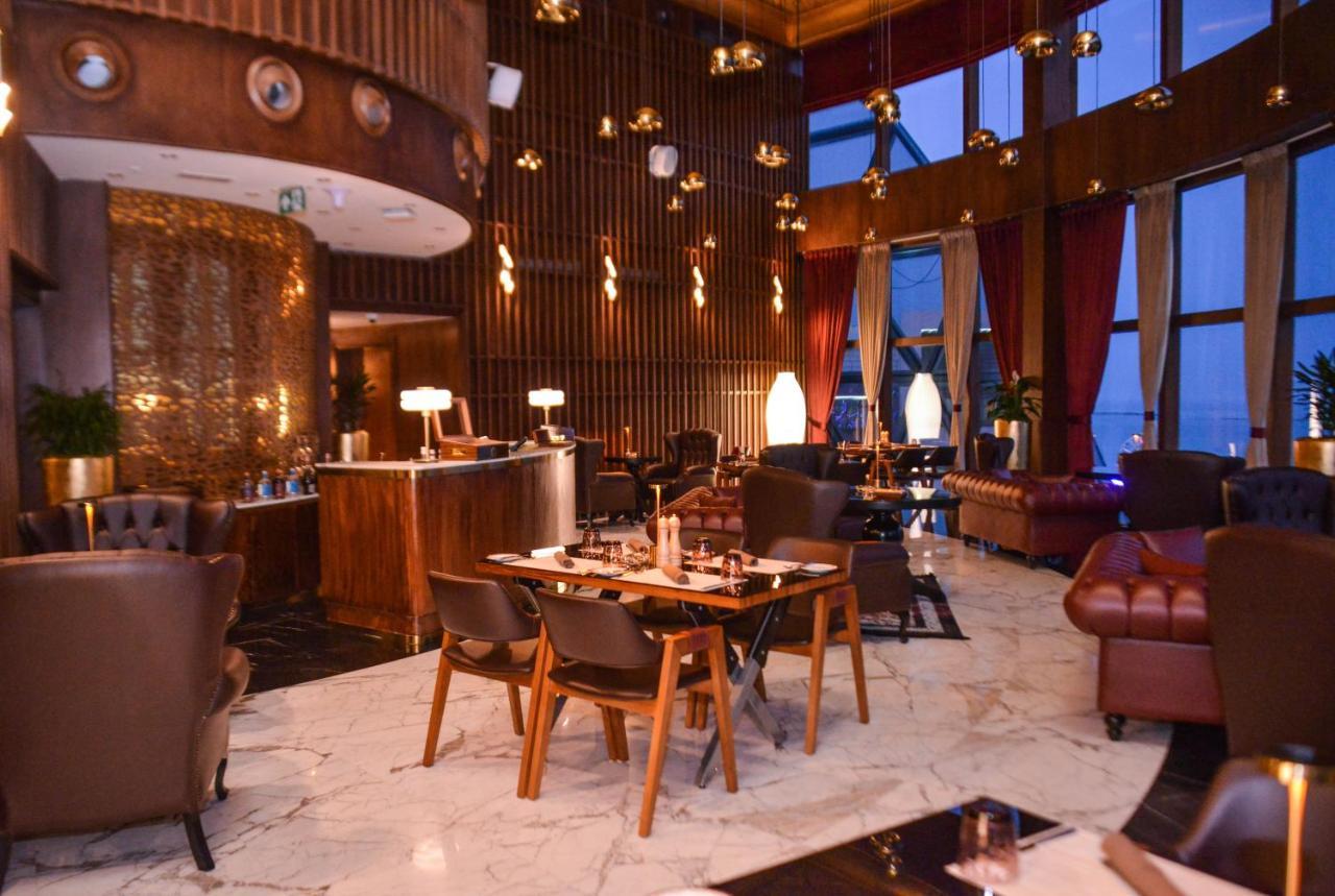 Century Marina Hotel - Lusail Екстер'єр фото The restaurant